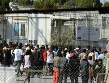 Λέσβος: Δεν έχουν τέλος οι αιματηρές συμπλοκές μεταξύ μεταναστών στο hotspot της Μόριας